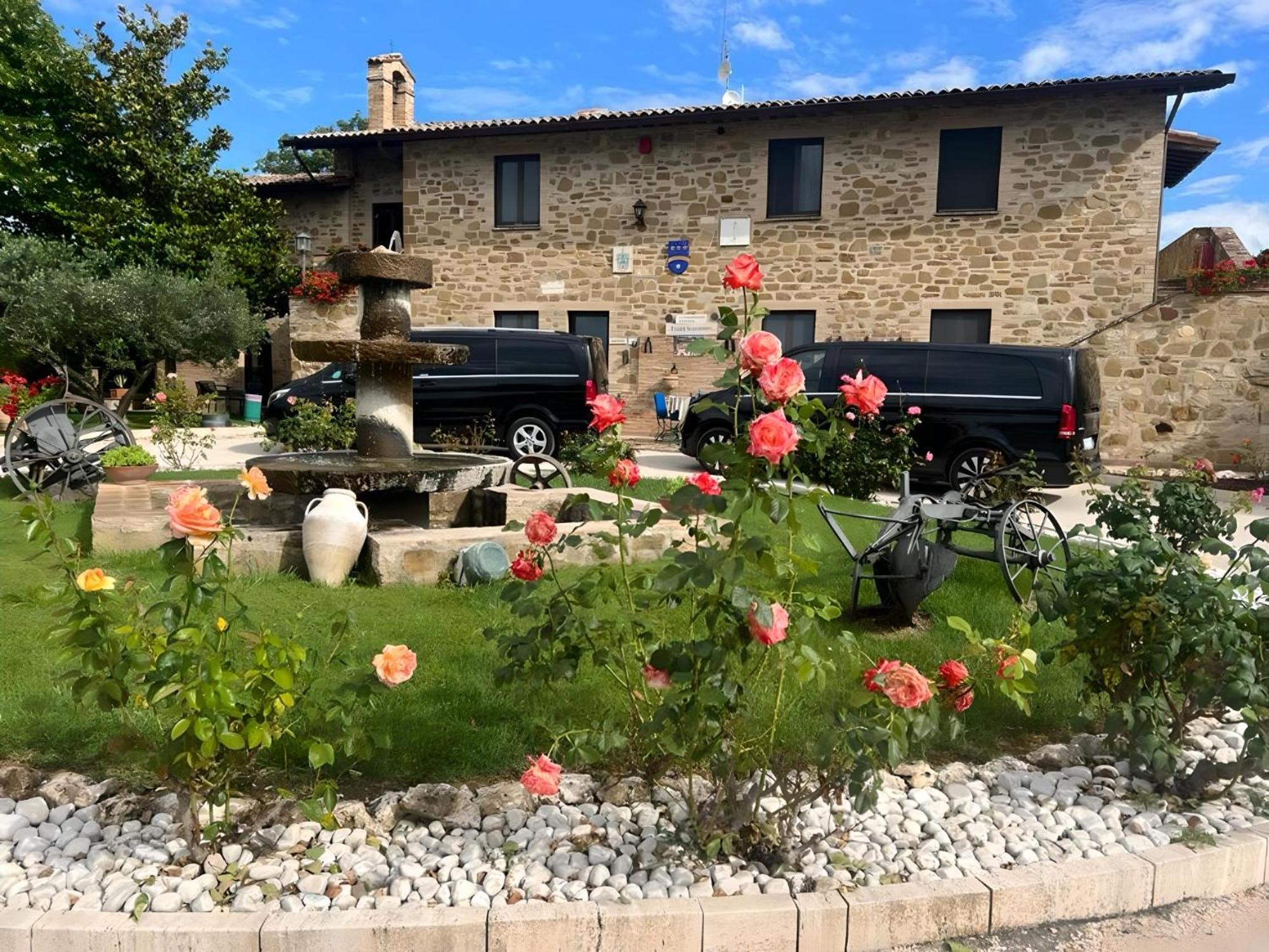 Santa Maria Degli Ancillotti Casa de hóspedes Petrignano Exterior foto